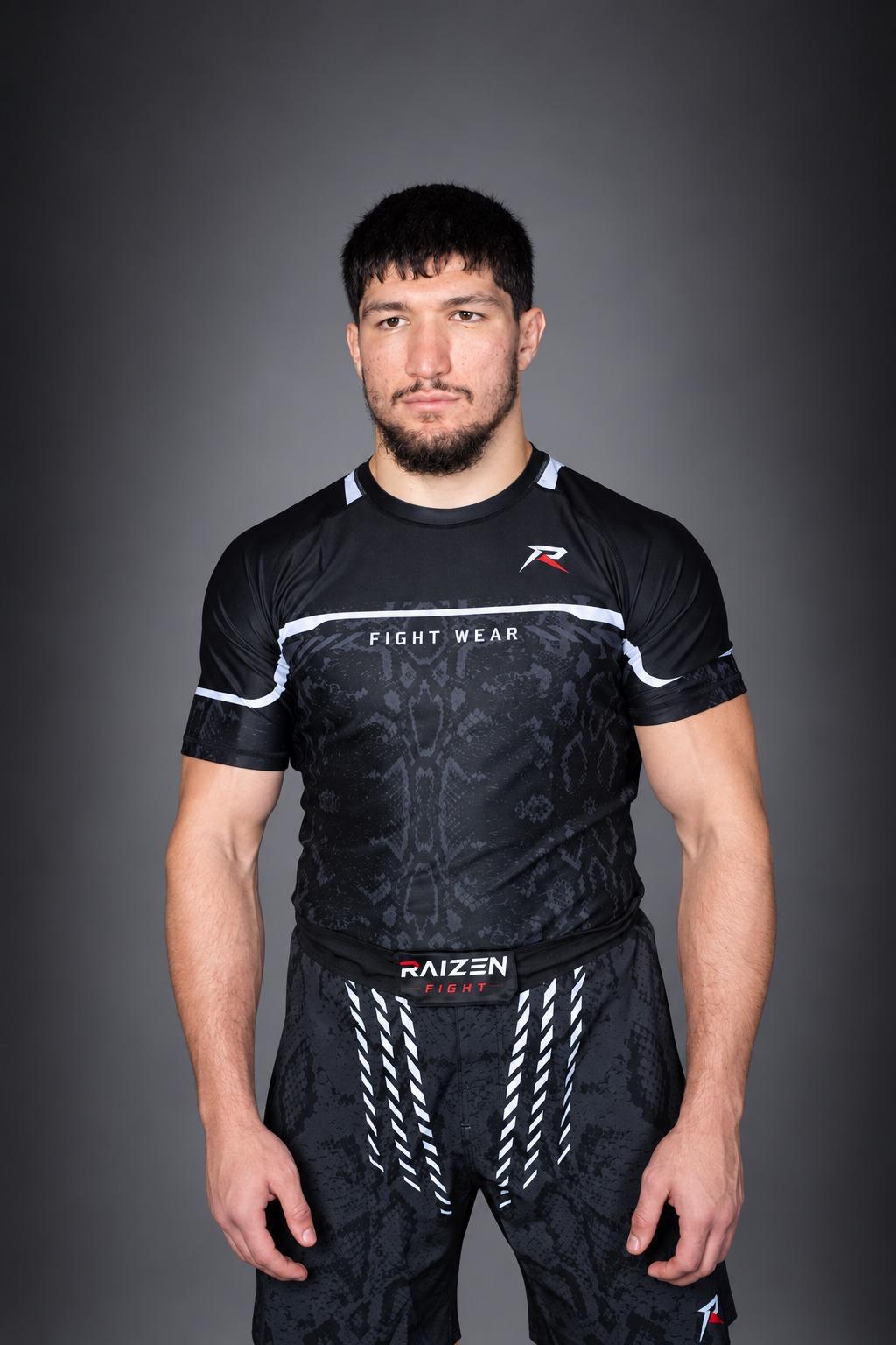 Rashguard RAIZEN manches courtes, vue de face